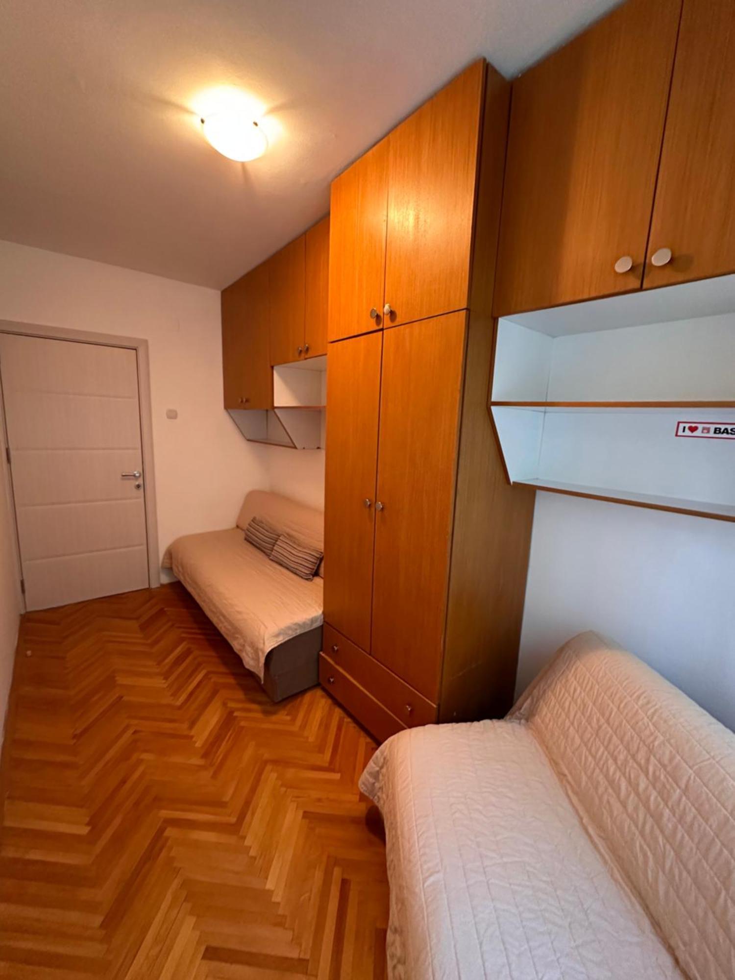 Viktor Apartment Kumanovo Exterior photo